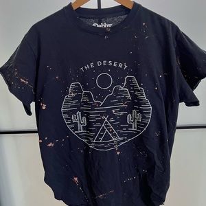 Pebby Forevee side slit graphic tee